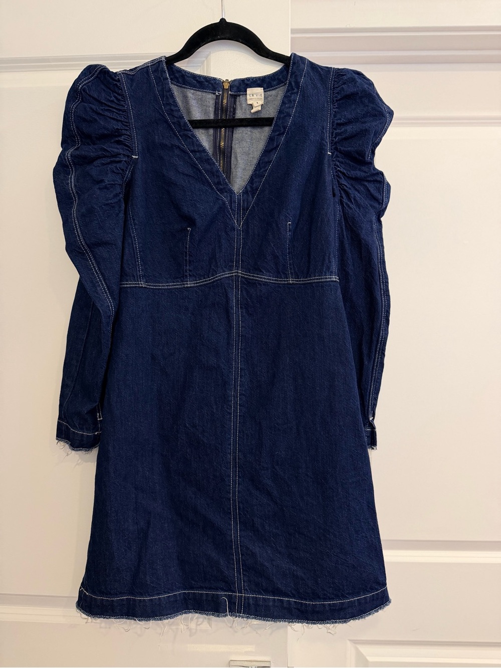 La Vie Women's Dark Blue Denim V-Neck Long Sleeve Dress